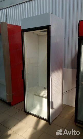 Холодильный шкаф