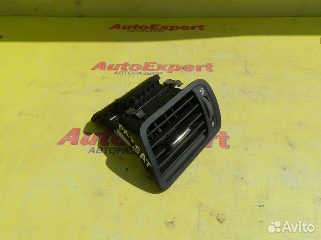 Дефлектор торпедо левый Volkswagen Passat B6