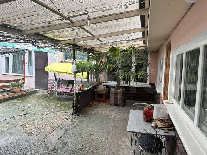 Дом 197 м² на участке 9,3 сот.