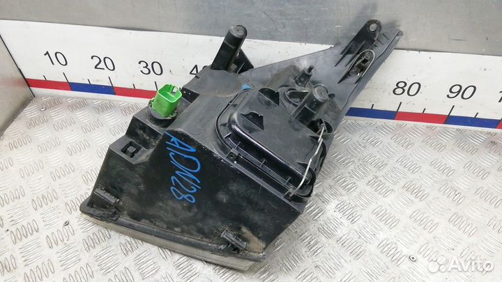 Фара правая Ford Transit 7 2009