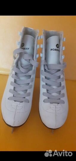 Коньки фигурные