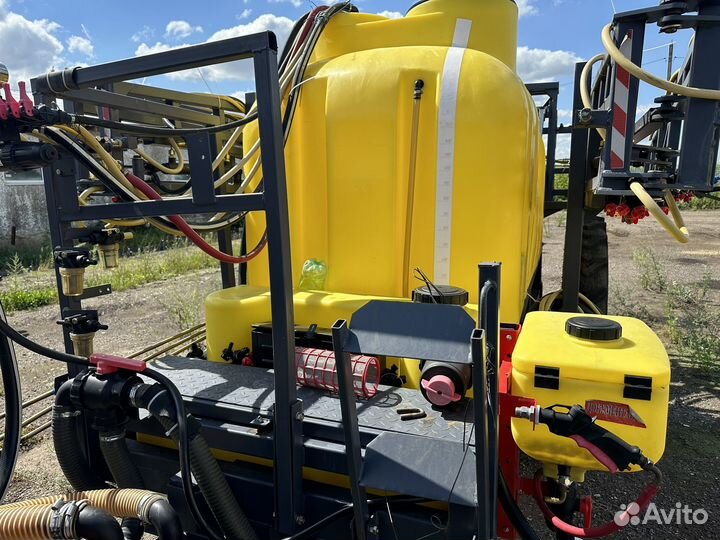Опрыскиватель ООО Сельхозтехника Шторм 3000, 2020