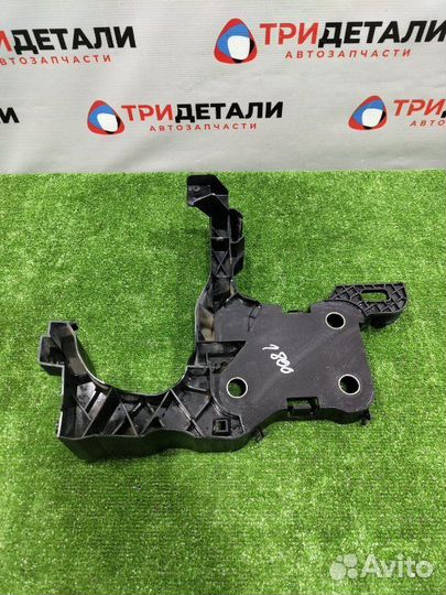 Крепление фары переднее правое Renault Megane