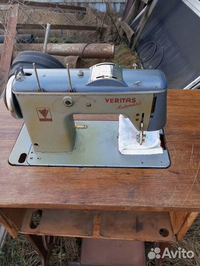 Швейная машинка