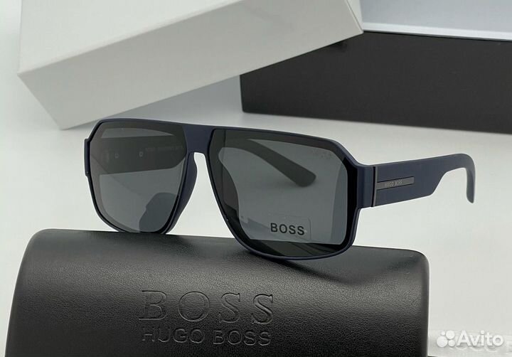 Солнцезащитные очки hugo boss