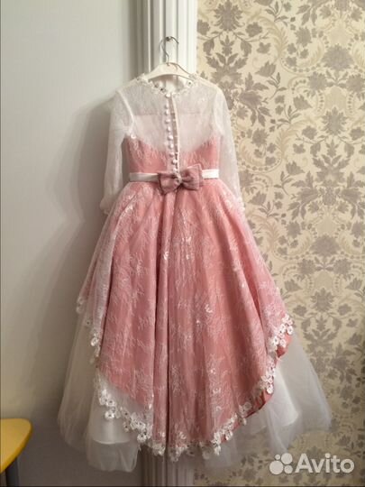 Платье для торжественного случая (аренда)