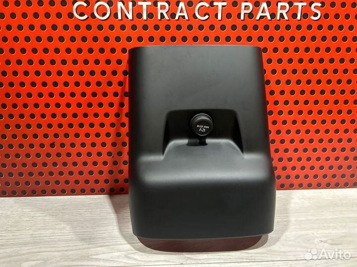 Накладка декоративная на торпедо Volvo Xc60 2019