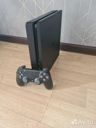 Sony playstation 4 PS4 slim