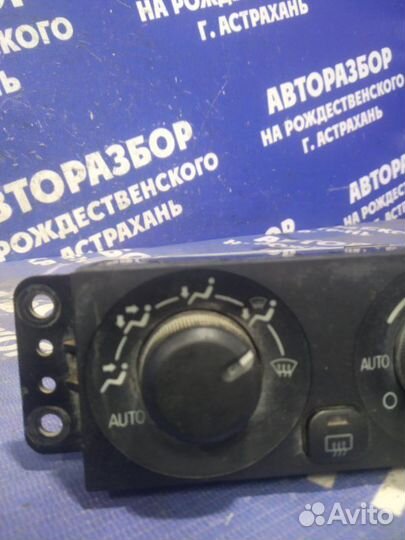 Блок управления печкой Mitsubishi Pajero 3