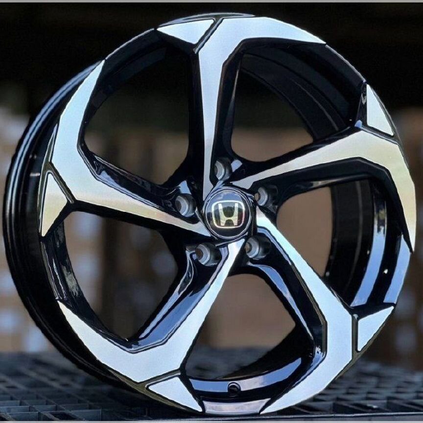 Литые диски Honda 8×R18 5×114.3