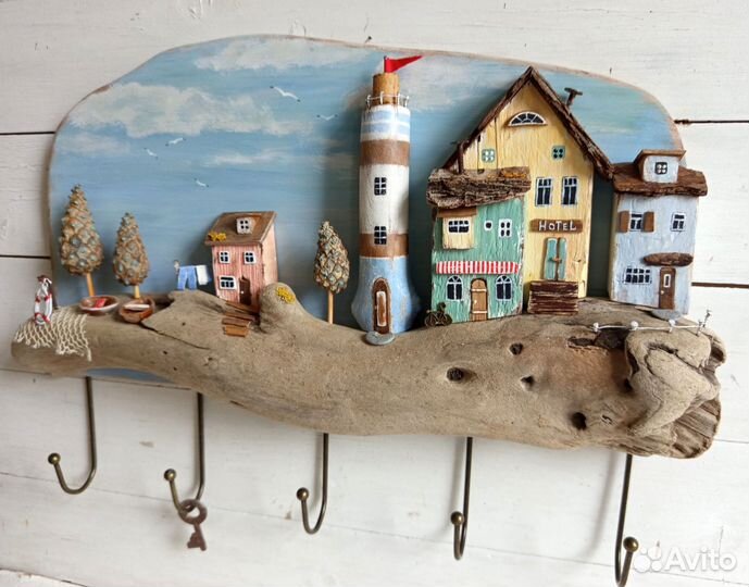 Ключница вешалка настенная из дерева 