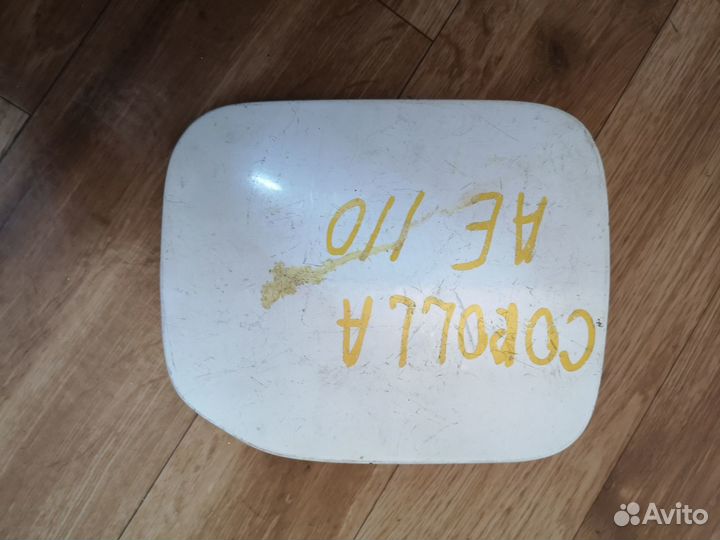 Лючок бензобака toyota corolla ae110