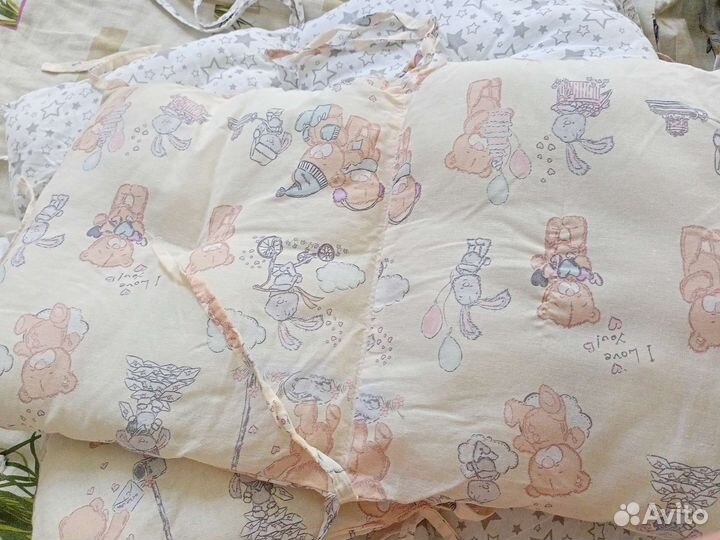 Бортик в детскую кроватку