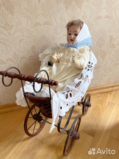 Антикварная кукольная коляска для вашей малышки