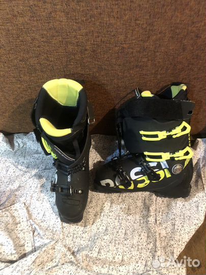 Продам горнолыжные ботинки