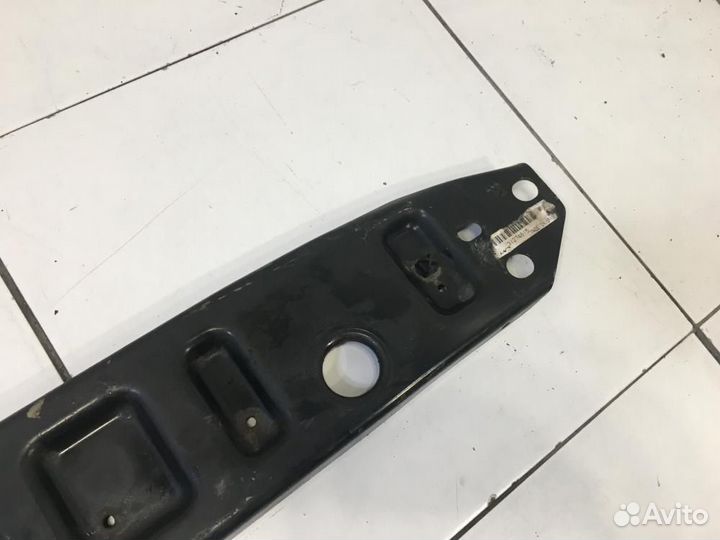 Кронштейн радиатора Volvo Volvo V60 FW45