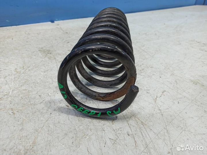 Пружина задняя Kia Ceed 1 2010-2012