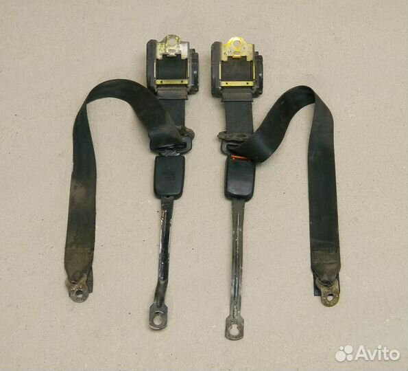 Ремень безопасности передний Audi 80 B3