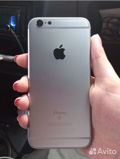 Задняя панель на iPhone 6S