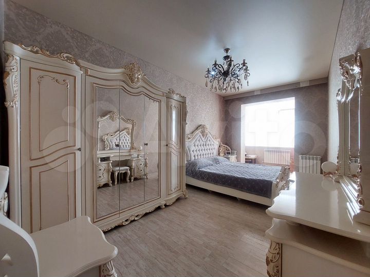 3-к. квартира, 90 м², 4/6 эт.