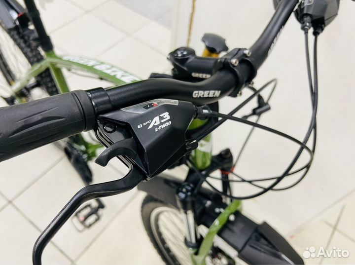 Велосипед Green Bike рама BMW на спицах 26R 2024г