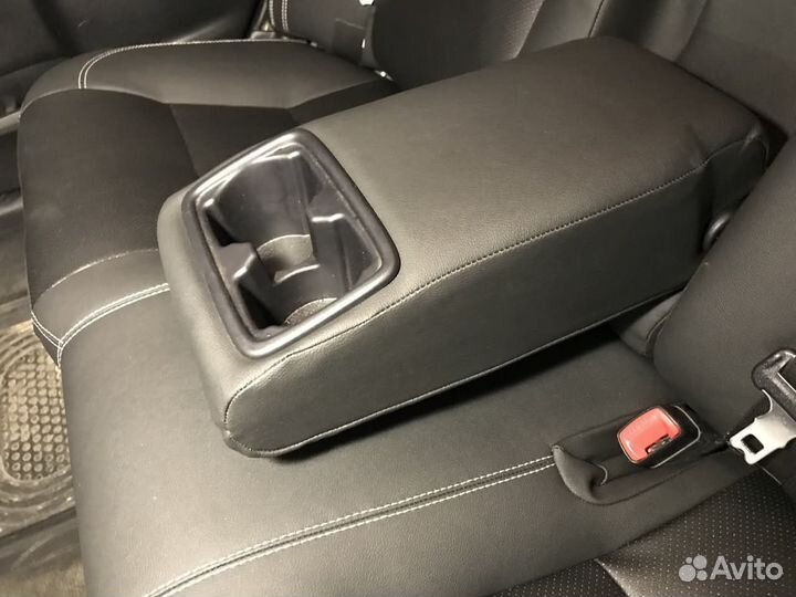 Чехлы на Toyota Camry 50