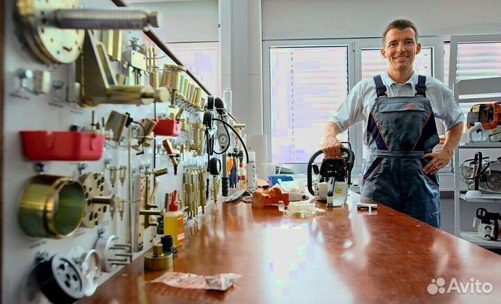 Помощник мастера по ремонту бензоинструмента