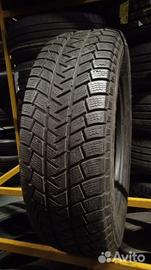 Michelin Latitude Alpin 235/65 R17