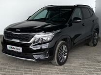 Kia Seltos 2.0 CVT, 2021, 75 112 км, с пробегом, цена 2 147 000 руб.