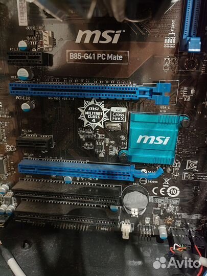 Материнская плата