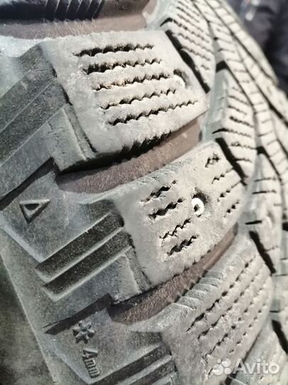 Bridgestone Blizzak Spike-01 205/60 R16 96T