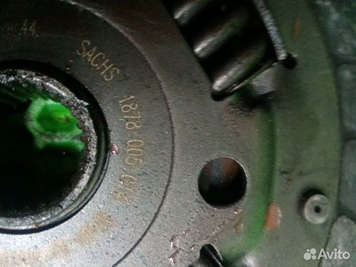 Диск сцепления Volkswagen Passat B6 CAX 2008