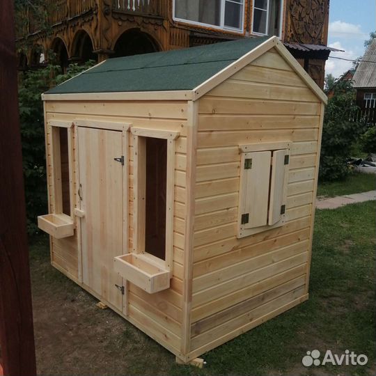 Детский игровой домик из дерева
