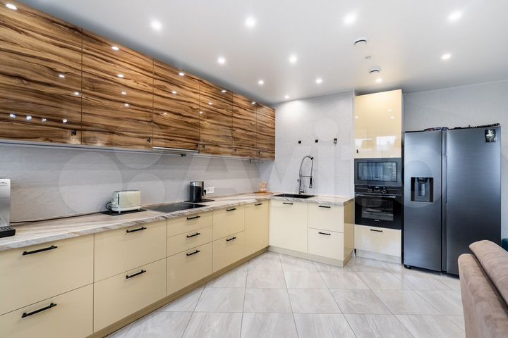 3-к. квартира, 108,6 м², 3/9 эт.