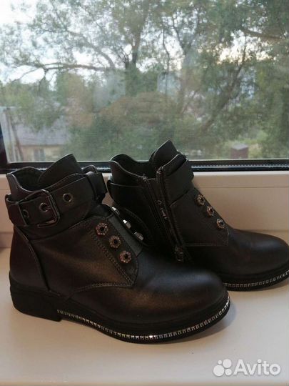 Ботинки весна - осень для девочки р. 32