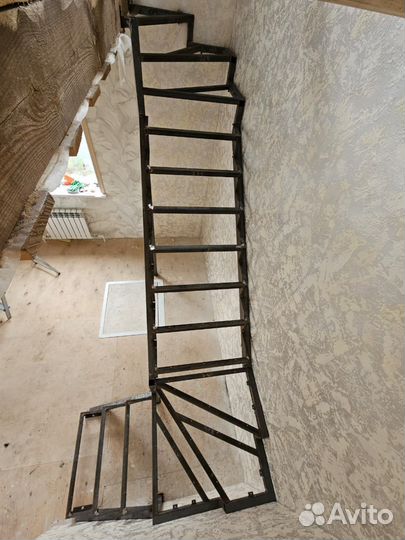 Лестница металлическая