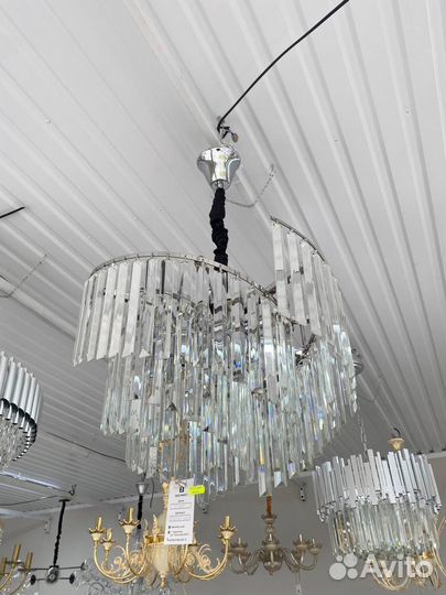 Люстра хрустальная новая