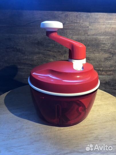 Ручной измельчитель овощей tupperware