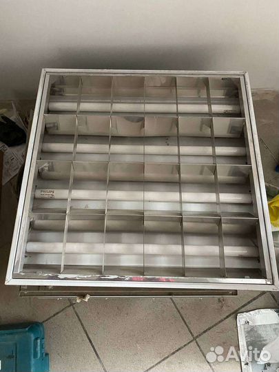 Светильник потолочный в армстронг