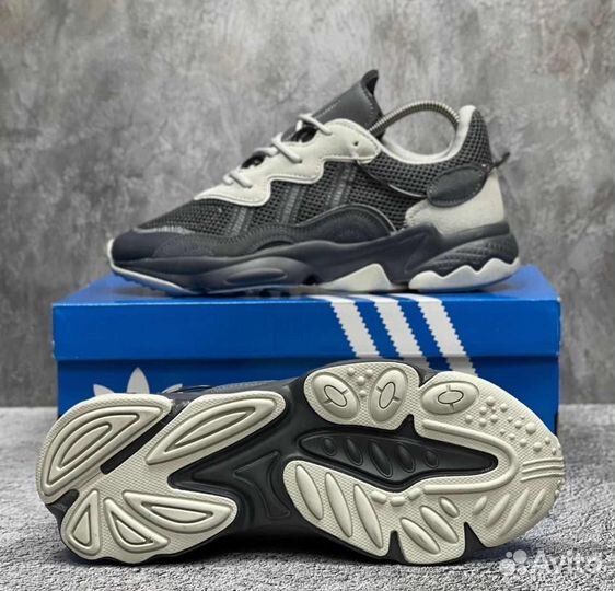 Кроссовки adidas ozweego мужские