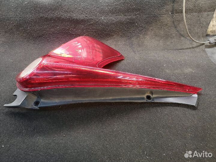 Фонарь задний левый Ниссан Жук