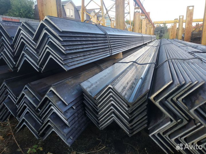 Уголок стальной 100х100х7 новый гост,с базы