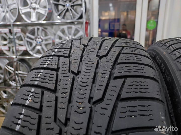 Nokian Tyres Hakkapeliitta R 205/50 R17 93R