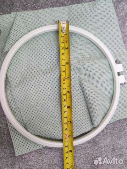 Пяльцы для вышивания и канва