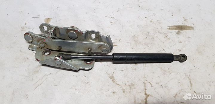 Bentley Continental GT Петли багажника левая прав