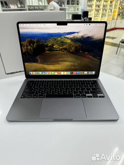 Macbook air 13 m2 8 256 gb