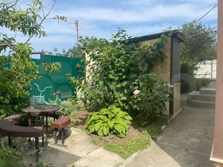 Дом 300 м² на участке 5 сот.