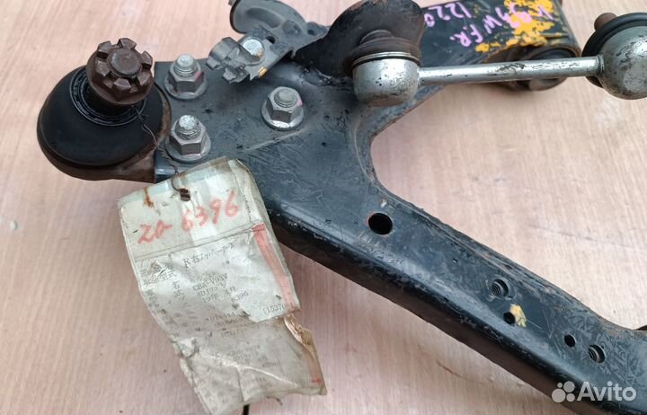 Рычаг Mitsubishi Pajero 4 правый задний