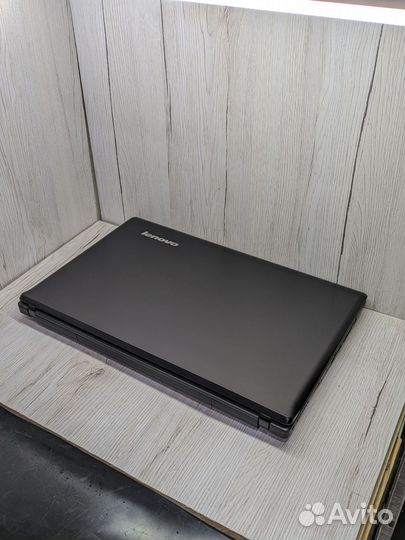 Ноутбук lenovo