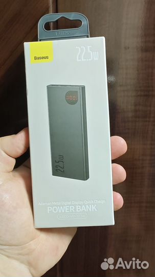10000 mAh Baseus power bank 22.5w новый